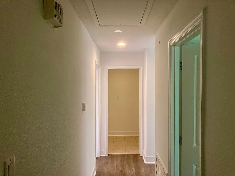 11499 W Bayshore Dr — Photo 30