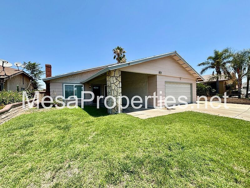 1st image of 16140 Rosemary Dr