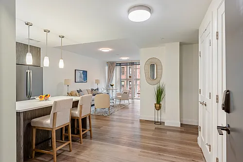 771 Harrison Ave #304 Photo 1