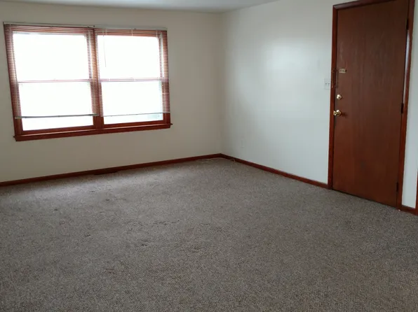 101 Draden Ln, Buffalo, NY 14228