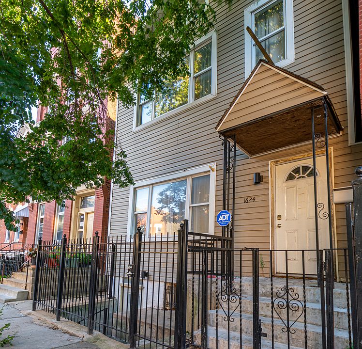 2nd image of 1624 S Throop St