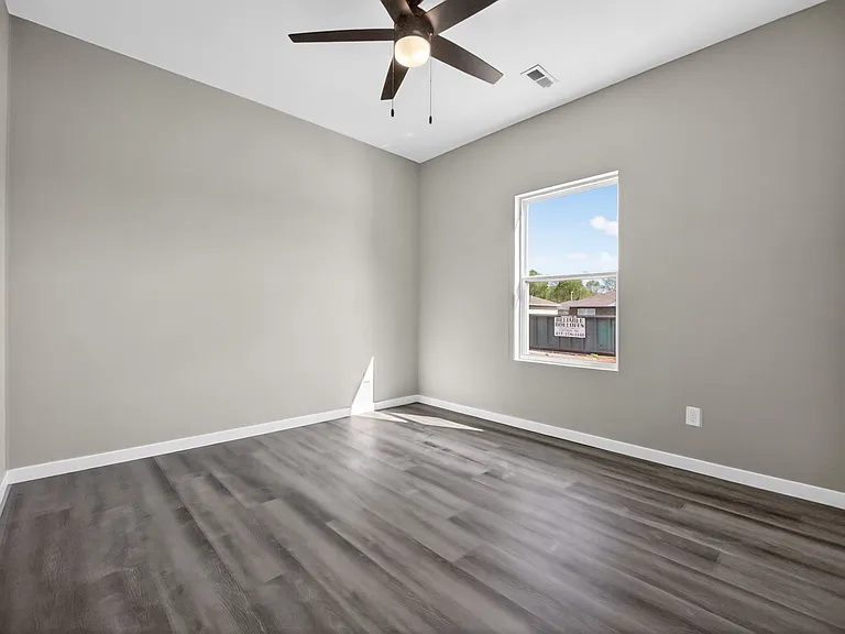 43 Whitley Ln — Photo 17