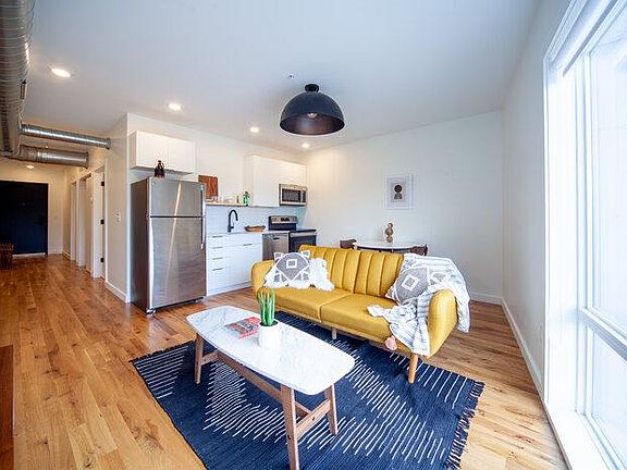 2nd image of 548 W State St APT 301