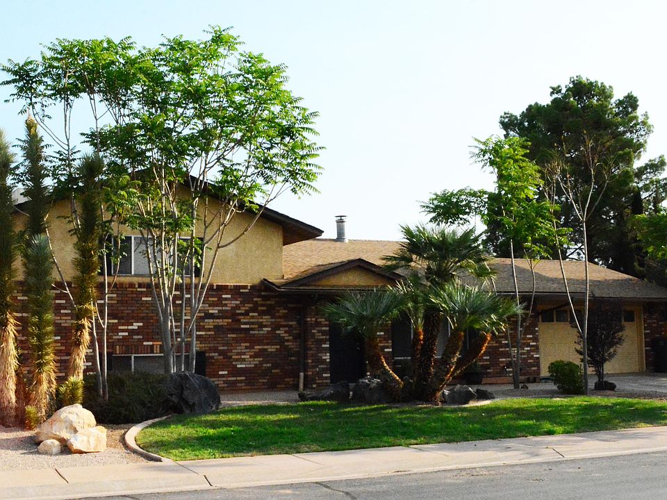 1st image of 2740 Red Mountain Dr