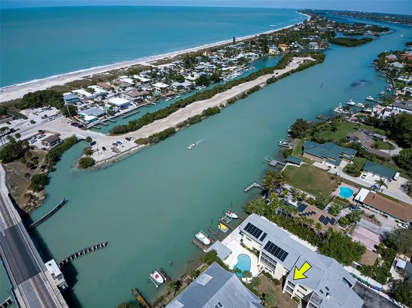 109 Bayshore Rd APT 5, Nokomis, FL 34275