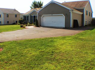 621 Woodbine Ln, Marengo, IL 60152