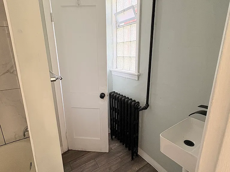 4801 Reading Rd #13 — Photo 10