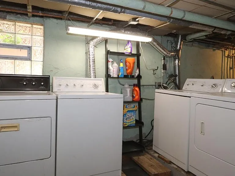 916 Pleasant St #2 — Photo 22