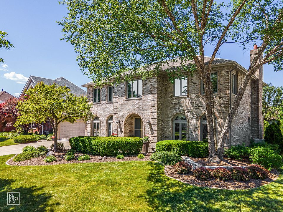 1st image of 206 Whispering Lake Dr