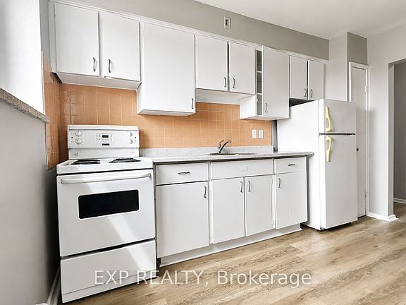 3rd image of 12 Westmount Rd W #9