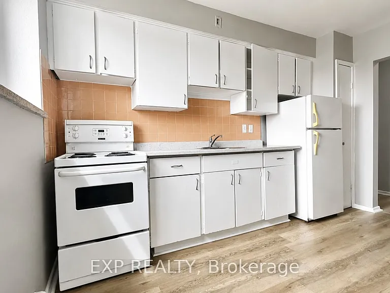 12 Westmount Rd W #9 — Photo 3