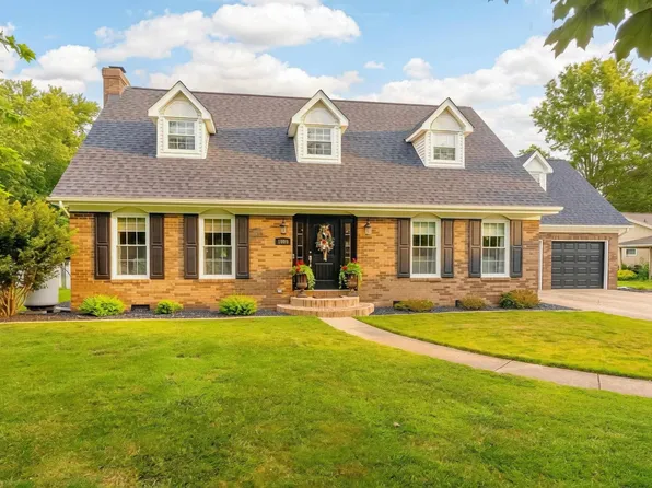 1004 E Gregory Ave, Marion, IL 62959