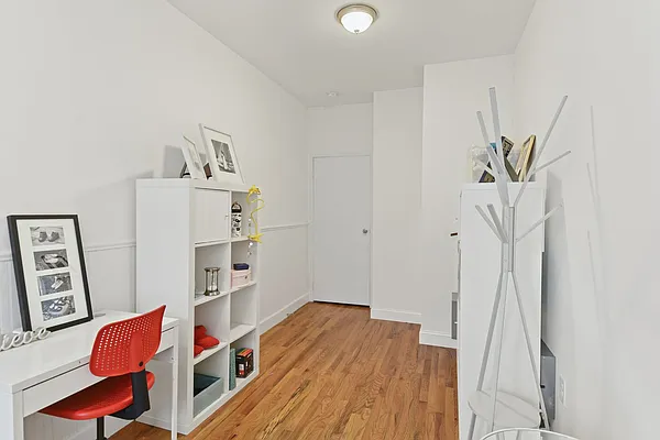 Rented by Besmatch Real Estate Inc | media 20