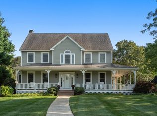 35 Wycliffe Rd, East Walpole, MA 02032