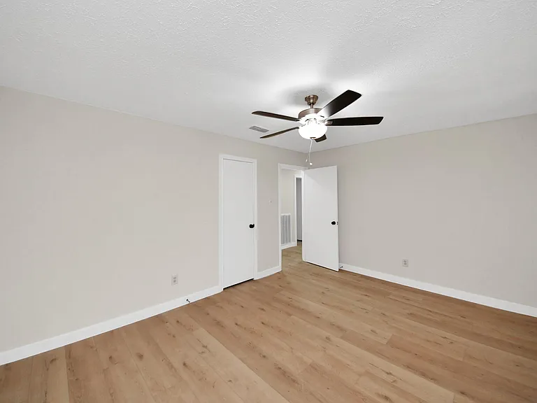 25511 Many Oak Dr — Photo 33