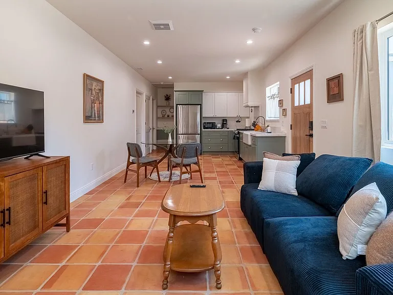 613 W Olive Ave #1 — Photo 68