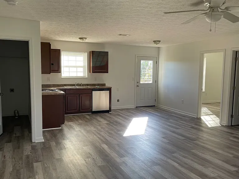 803 Quiet Oaks Way — Photo 2