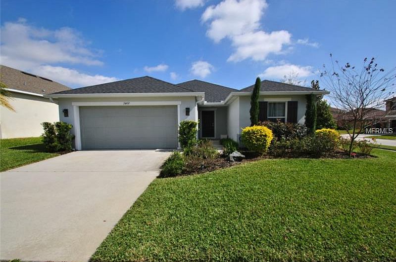 1st image of 2402 Plantation Oak Dr