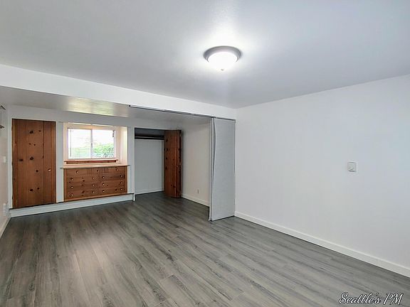 3rd image of 423 Boylston Ave E #A