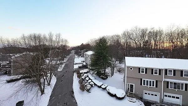 14 Meetinghouse Ln #14 — Photo 3