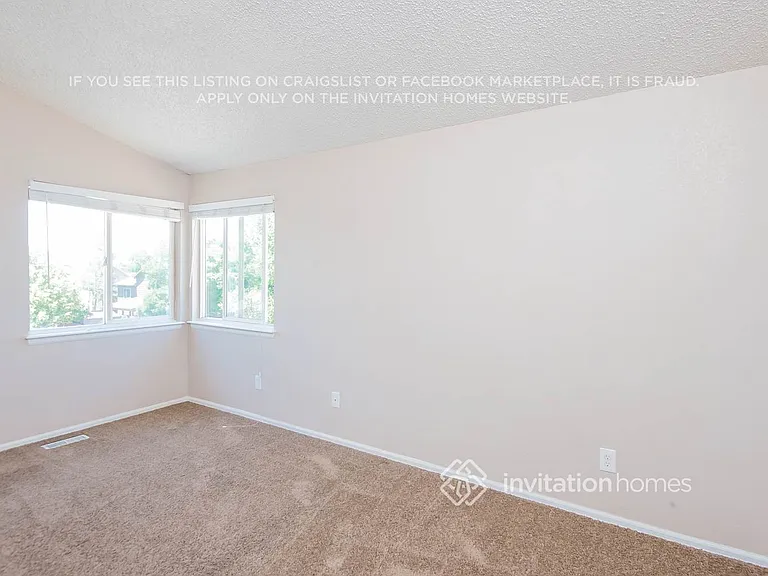12040 Grape Way — Photo 14