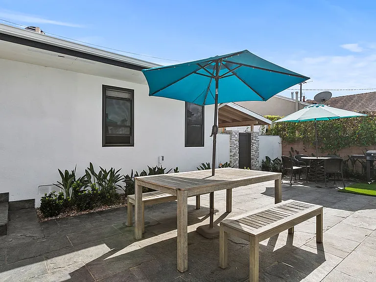 1833 Pomona Ave #B — Photo 14