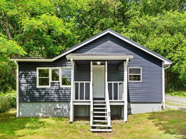 396 N Spring St, Cohutta, GA 30710