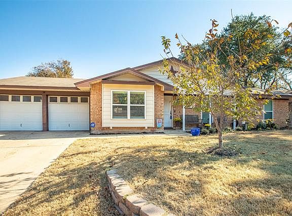 4th image of 803 Cherry Laurel Ln