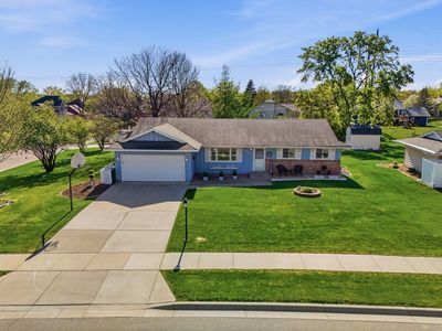 970 Redwood Dr, Apple Valley, MN, 55124