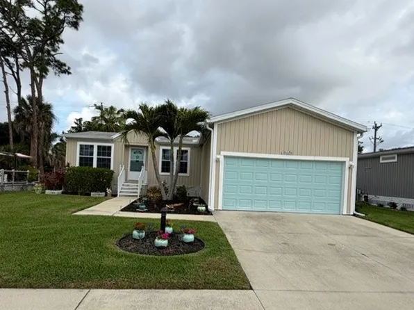 810 Via Del Sol, North Fort Myers, FL 33903