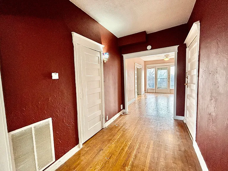 Afton Apartments — Photo 17