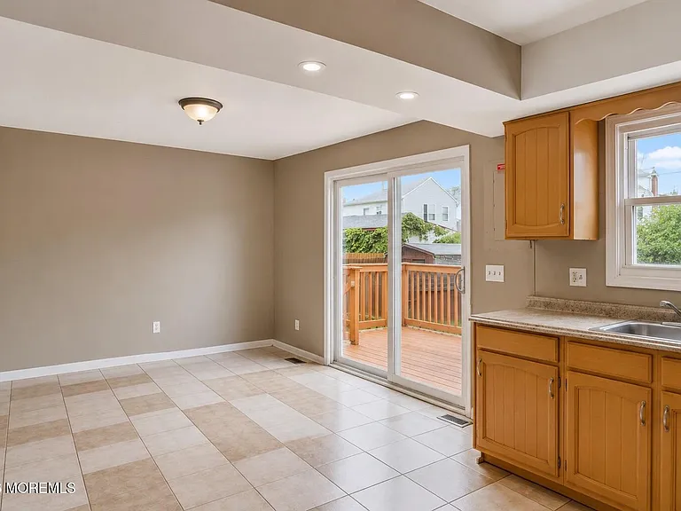 610A N Victoria Ave #1 — Photo 4
