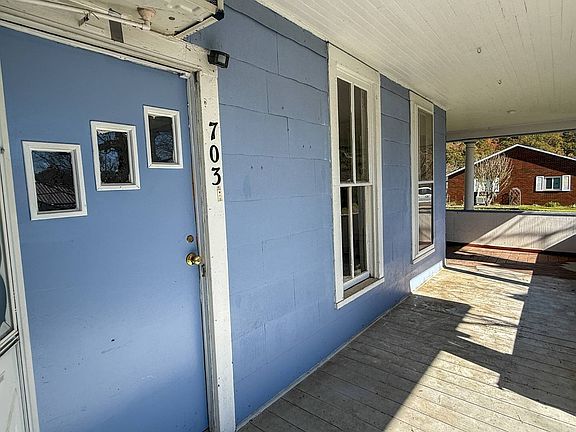 3rd image of 703 N 3rd St