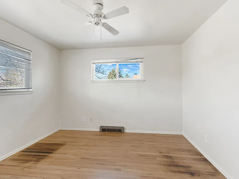 4309 Edwinstowe Ave — Photo 5