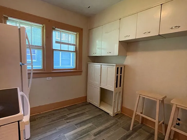 1413 Center St — Photo 15