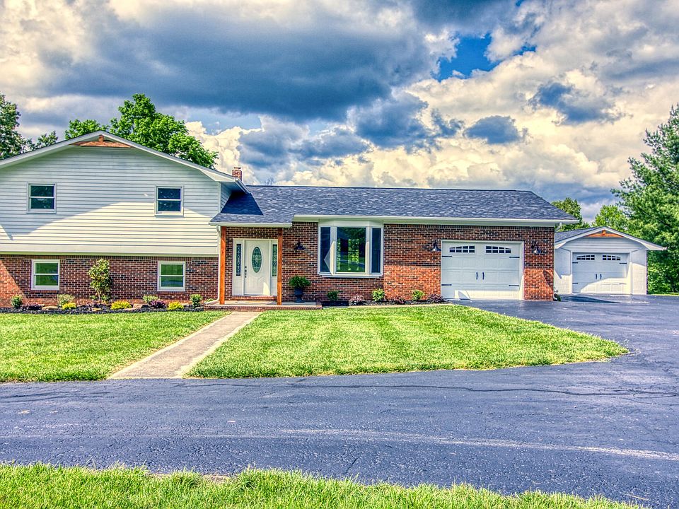 1st image of 437 Wild Plum Dr