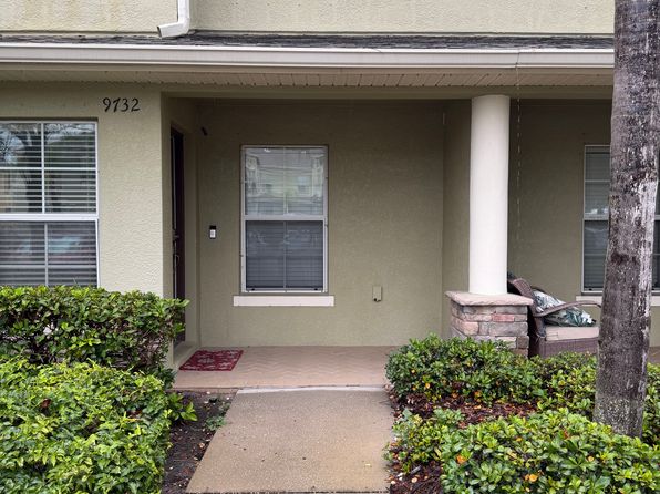 9732 Trumpet Vine Loop