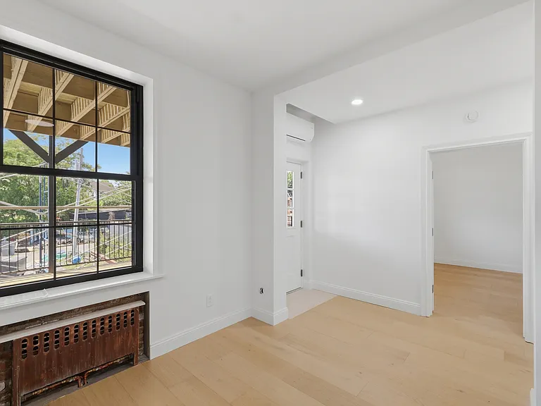 201 Main St #2 — Photo 14