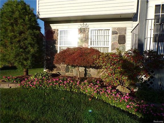 2nd image of 15064 Burrows Dr