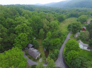 615 Kressman Rd, Easton, PA 18042