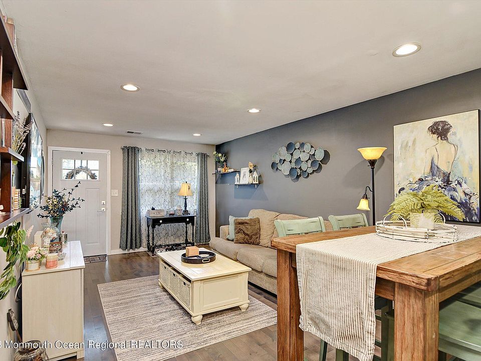 1st image of 1384 Olivia Court