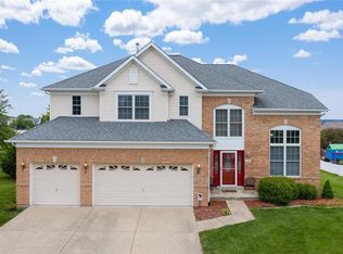 210 Edbrooke Dr, Shiloh, IL 62221