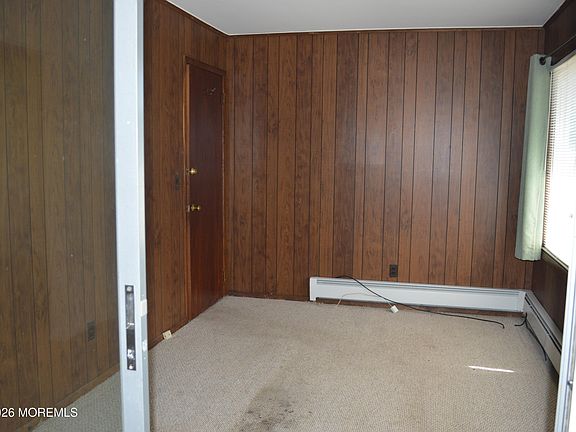 4th image of 107 Bolingbroke Court