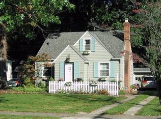 24716 E Oakland Rd, Bay Village, OH