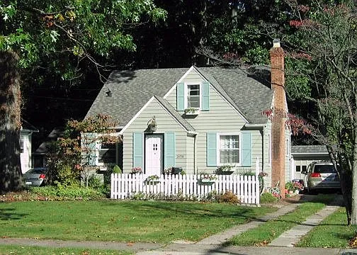 24716 E Oakland Rd photo 1