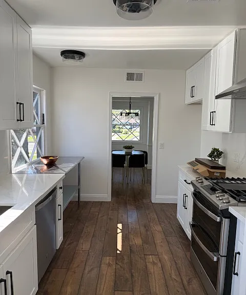 gorgeous BRAND new kitchen!