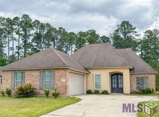 22640 Timber Ridge Dr, Denham Springs, LA 70726