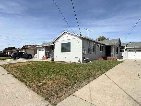3rd image of 1367 Hubbard Ave