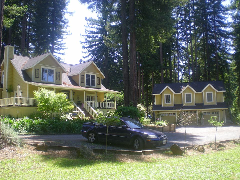 Main house with 3 car garage w/ unit above