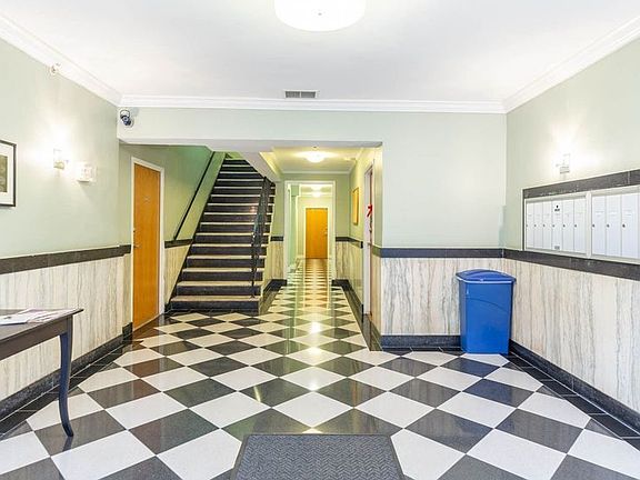 3rd image of 1440 Columbia Rd NW APT 303